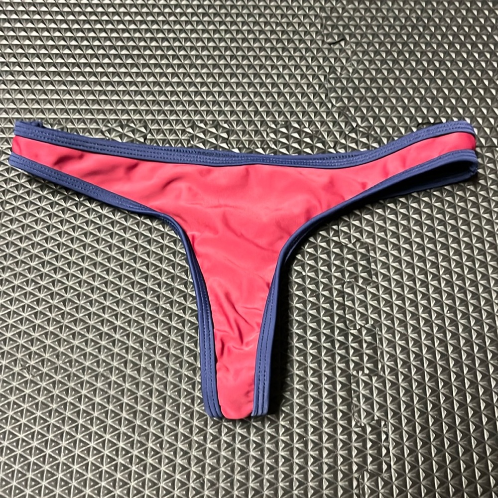 Chooks bikini bottom
